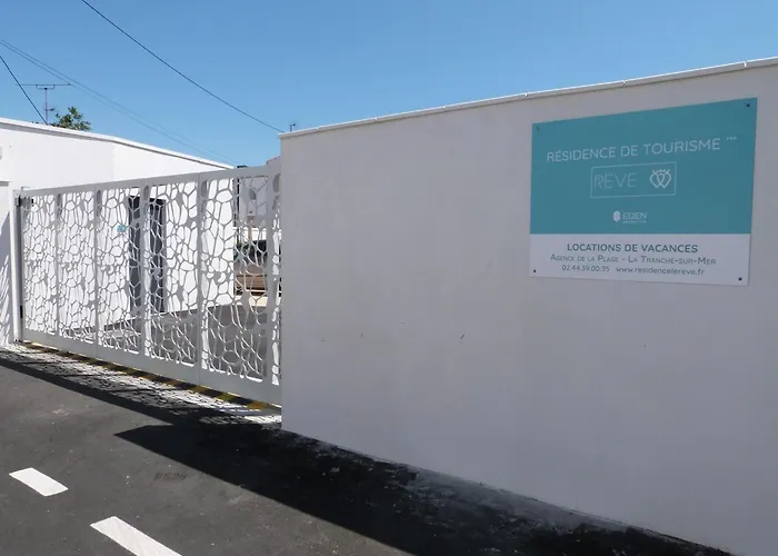 Luxe Avec Piscine, Animaux Admis, Climatisation Et Parking à - Fr-1-194-227 La Tranche-sur-Mer